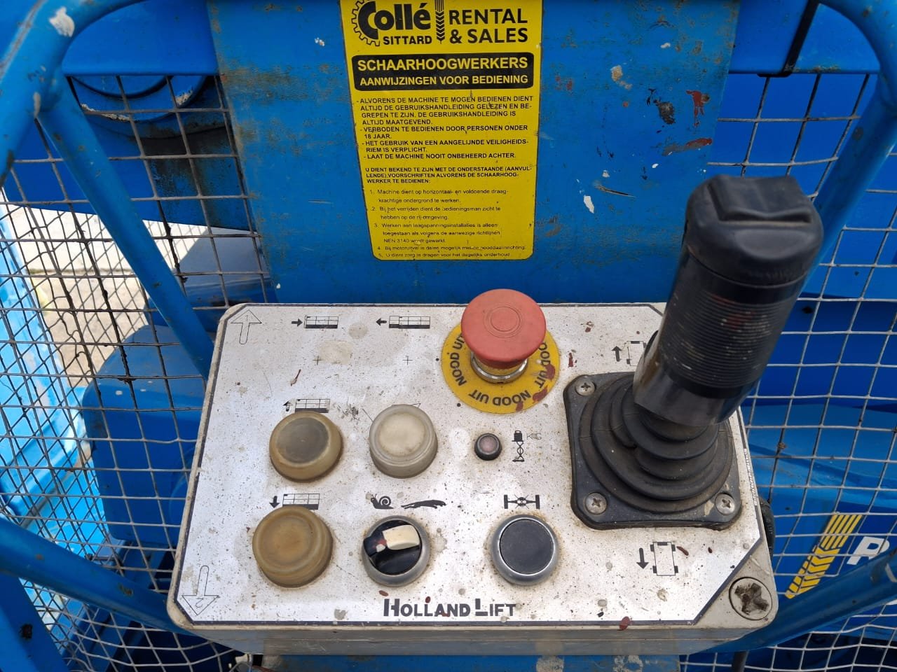 Platformë Elektrike LiftLux SL 180-12E2WD – 20 m – 2004 5