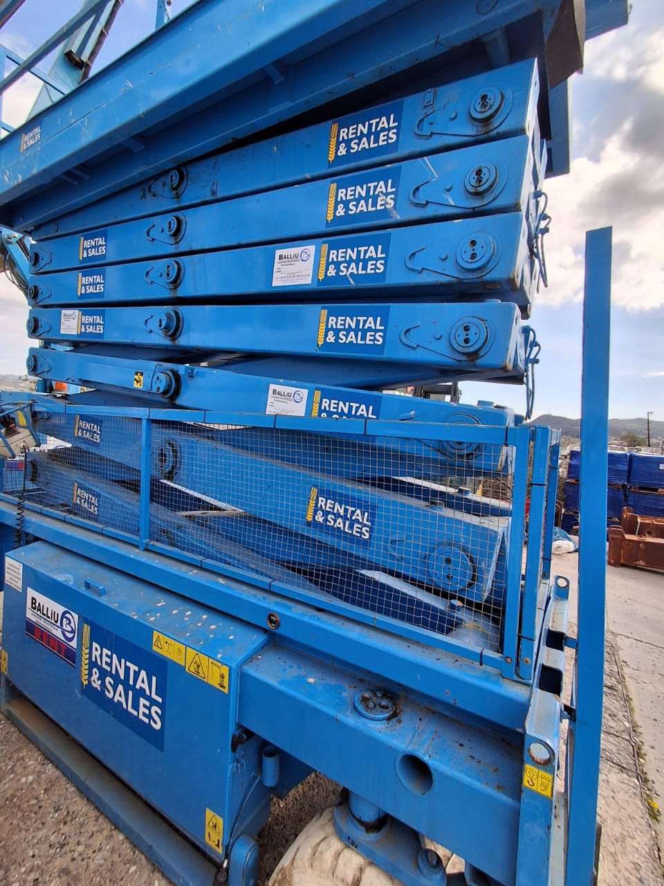 Platformë Elektrike LiftLux SL 180-12E2WD – 20 m – 2004 6